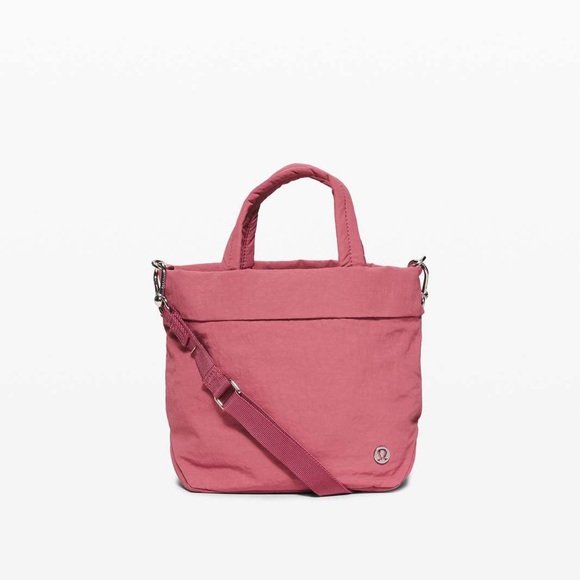 Lululemon On My Level Bag *Micro 5L Cherry Tint (Discontinued) Lululemon On My Level Bag *Micro 5L Cherry Tint (Discontinued)